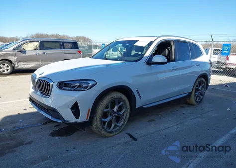 2022 BMW X3 xDrive30I z USA, uszkodzony, nr VIN 5UX53DP01N9K43683